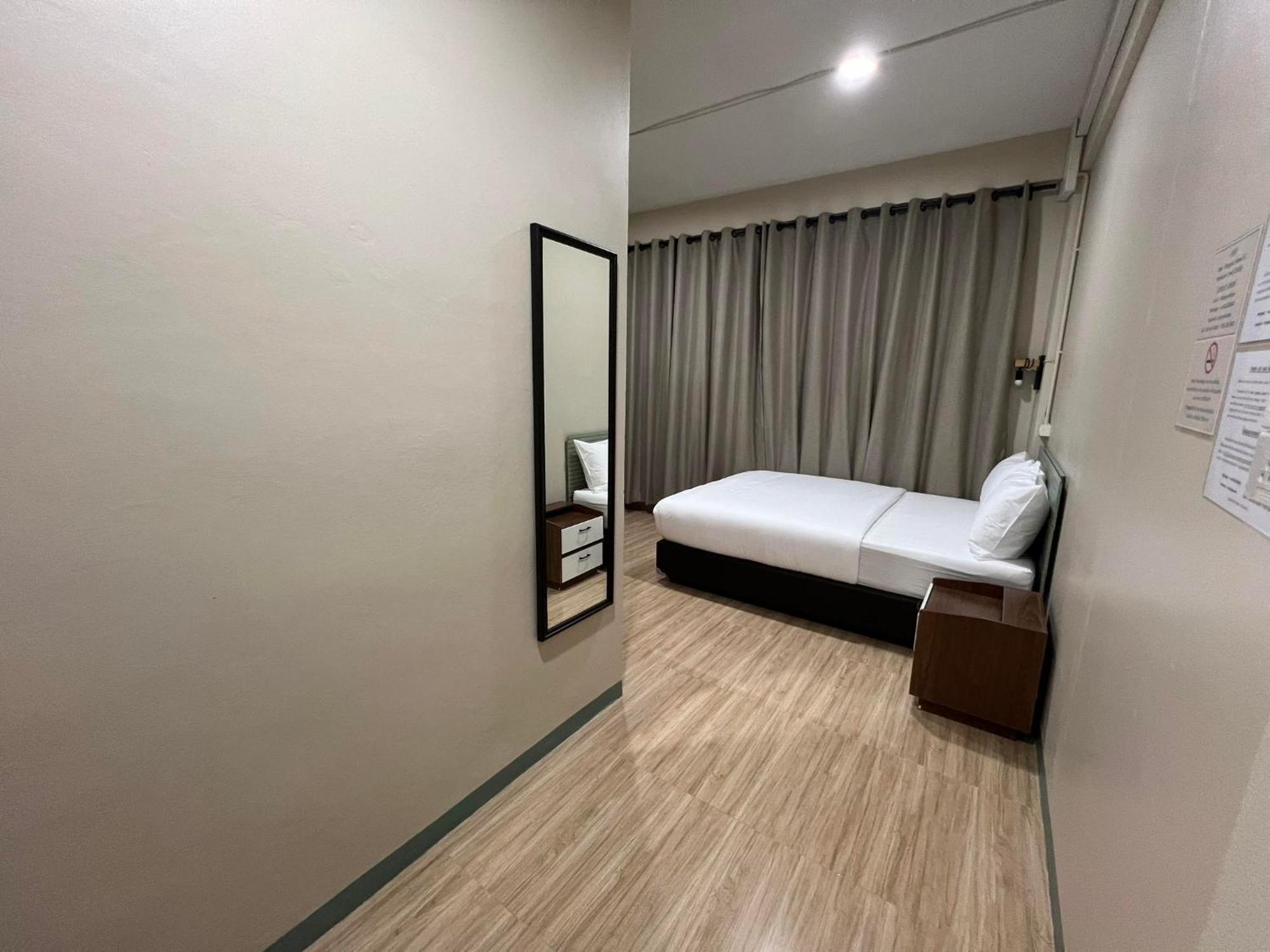Bangwa House - Mrt Bangwa Station Hotel กรุงเทพมหานคร ภายนอก รูปภาพ